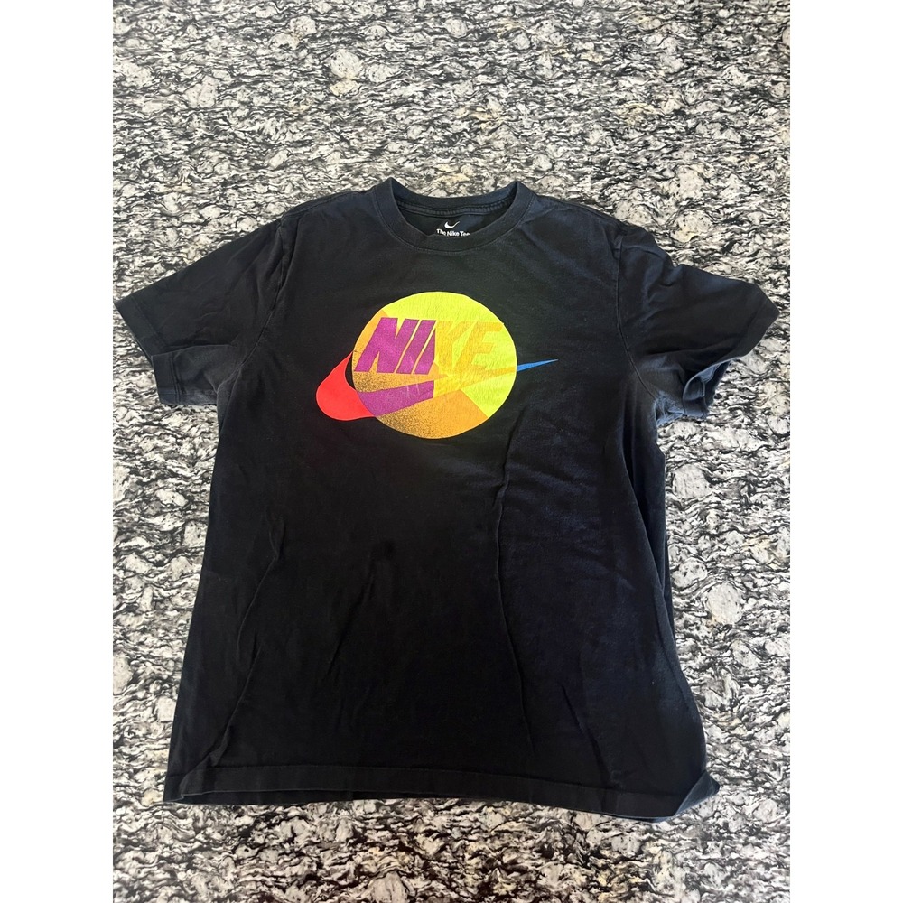 Nike Sportswear Futura Tee Shirt Mens Medium Black Graphic Swoosh Logo Cotton